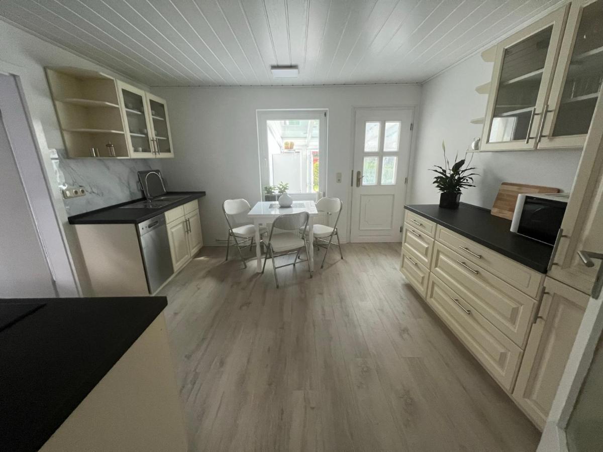 Familienfreundliche Ferienwohnung Mit Wintergarten Badow Luaran gambar